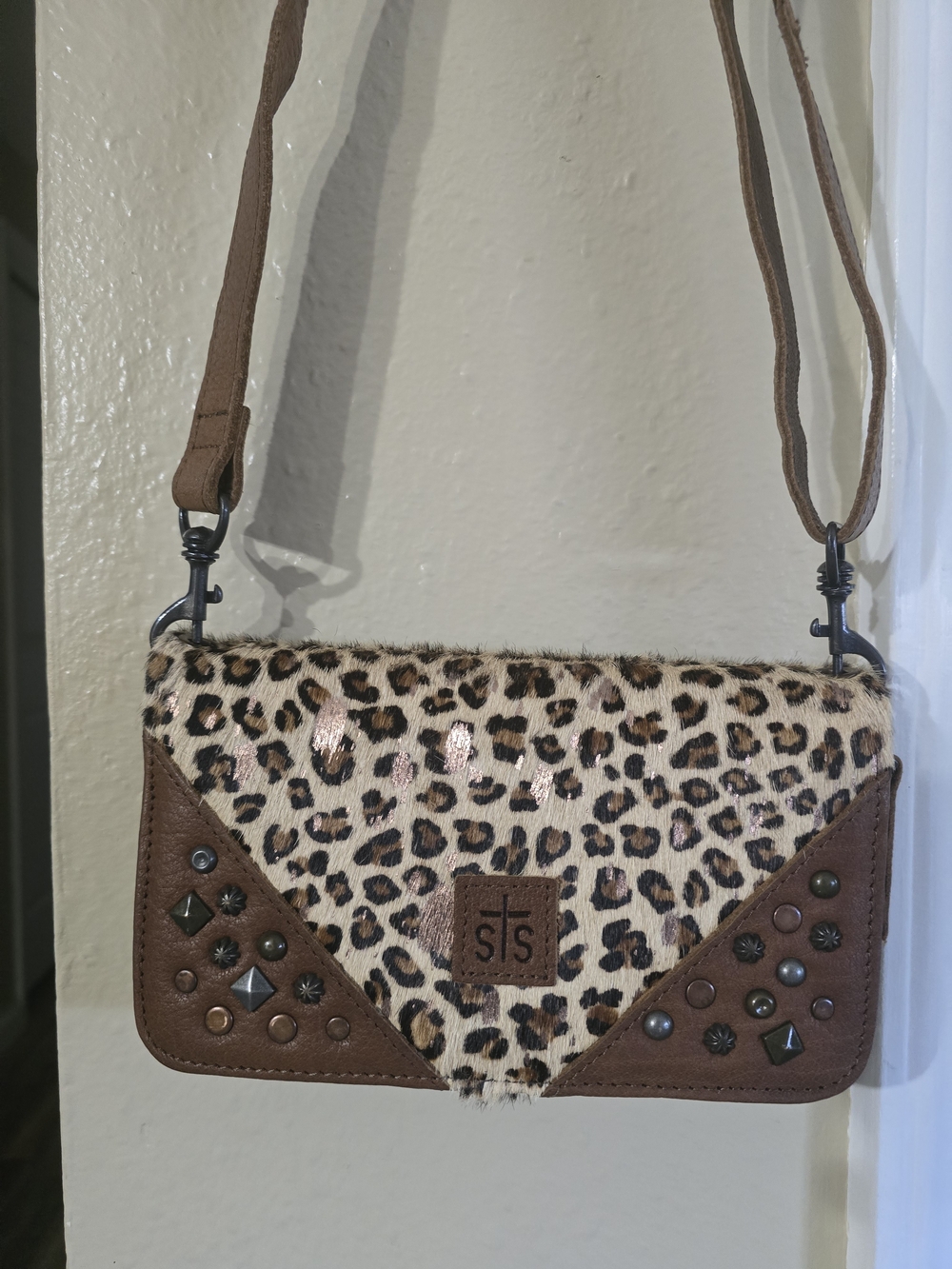 STS Ranchwear Leopard Print Crossbody